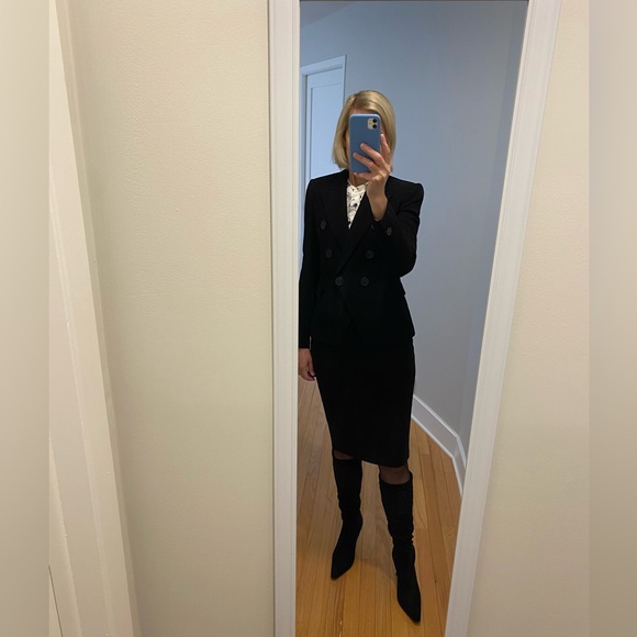 Gorgeous black suede Donald J Pliner pull on boots - Picture 8 of 11